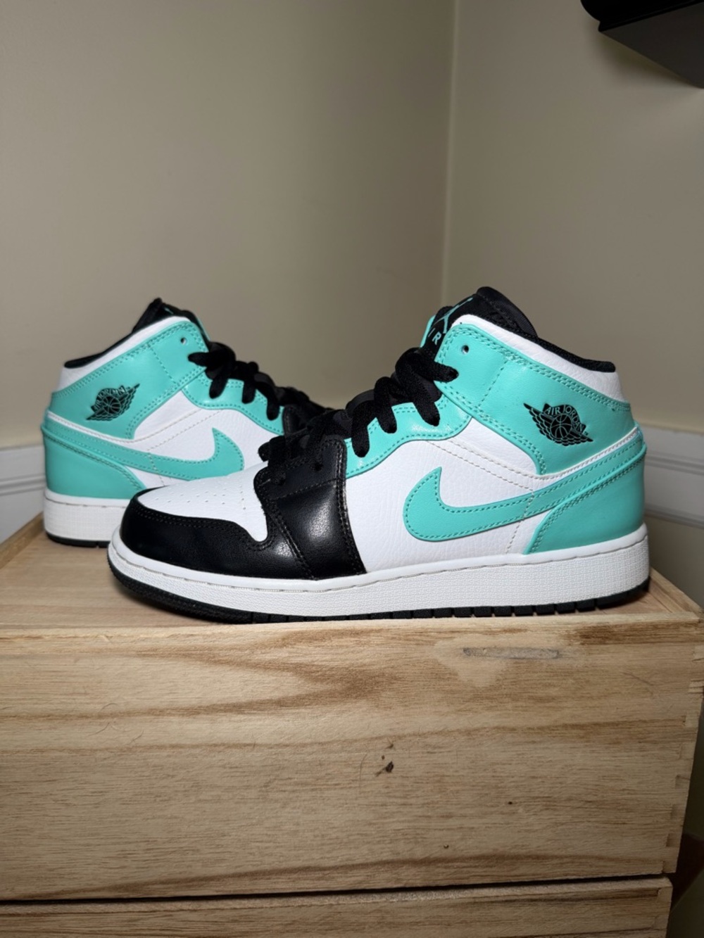 Nike Air Jordan 1 Mid - White/Tropical Twist-Black Sz 6.5Y